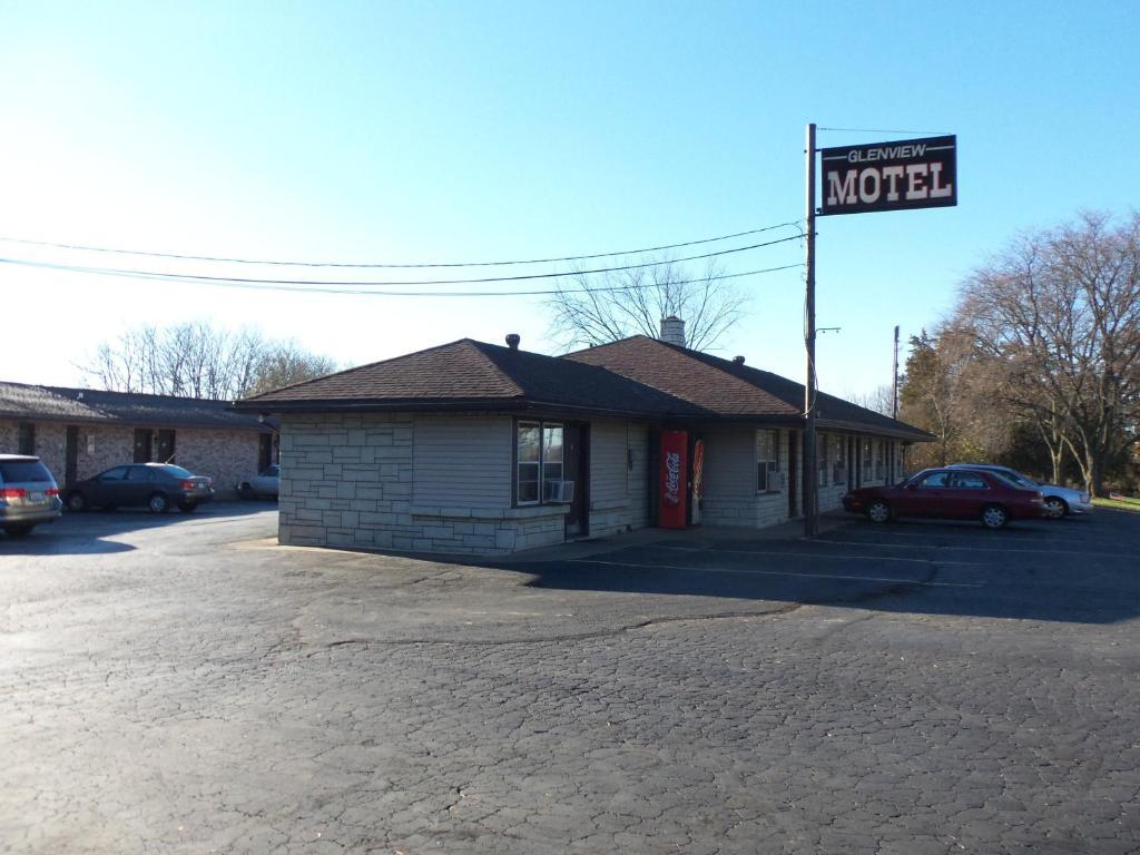 Glenview Motel Dubuque Εξωτερικό φωτογραφία